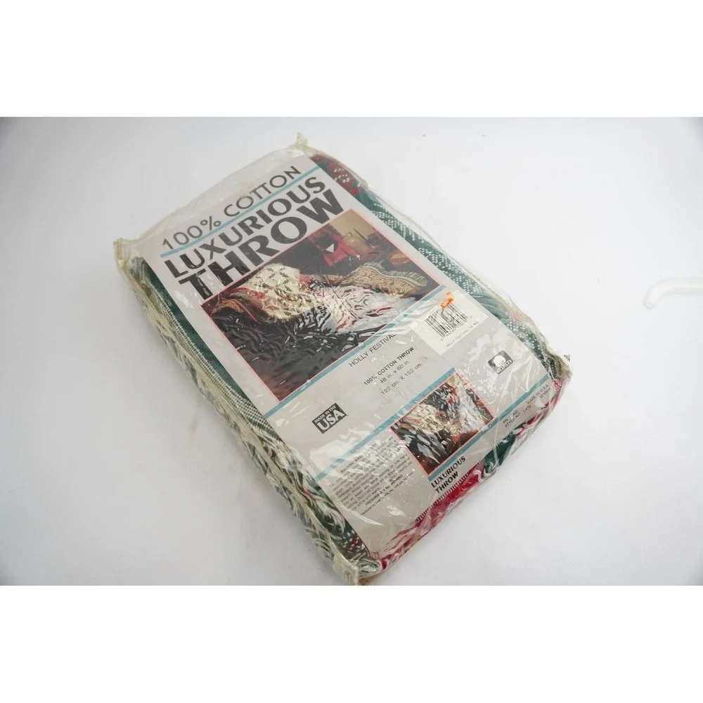 Crown Crafts Throw Blanket Unisex 48x60 Green Holly Festival Cotton Tapestry NEW